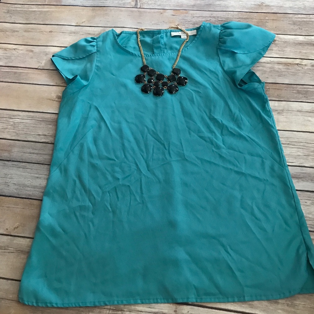 Closing shop 🚫 Ann Taylor Blouse