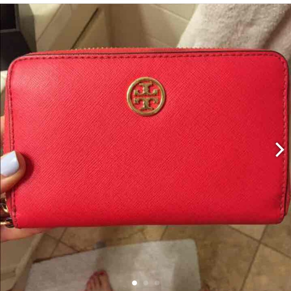 Tory burch wallet