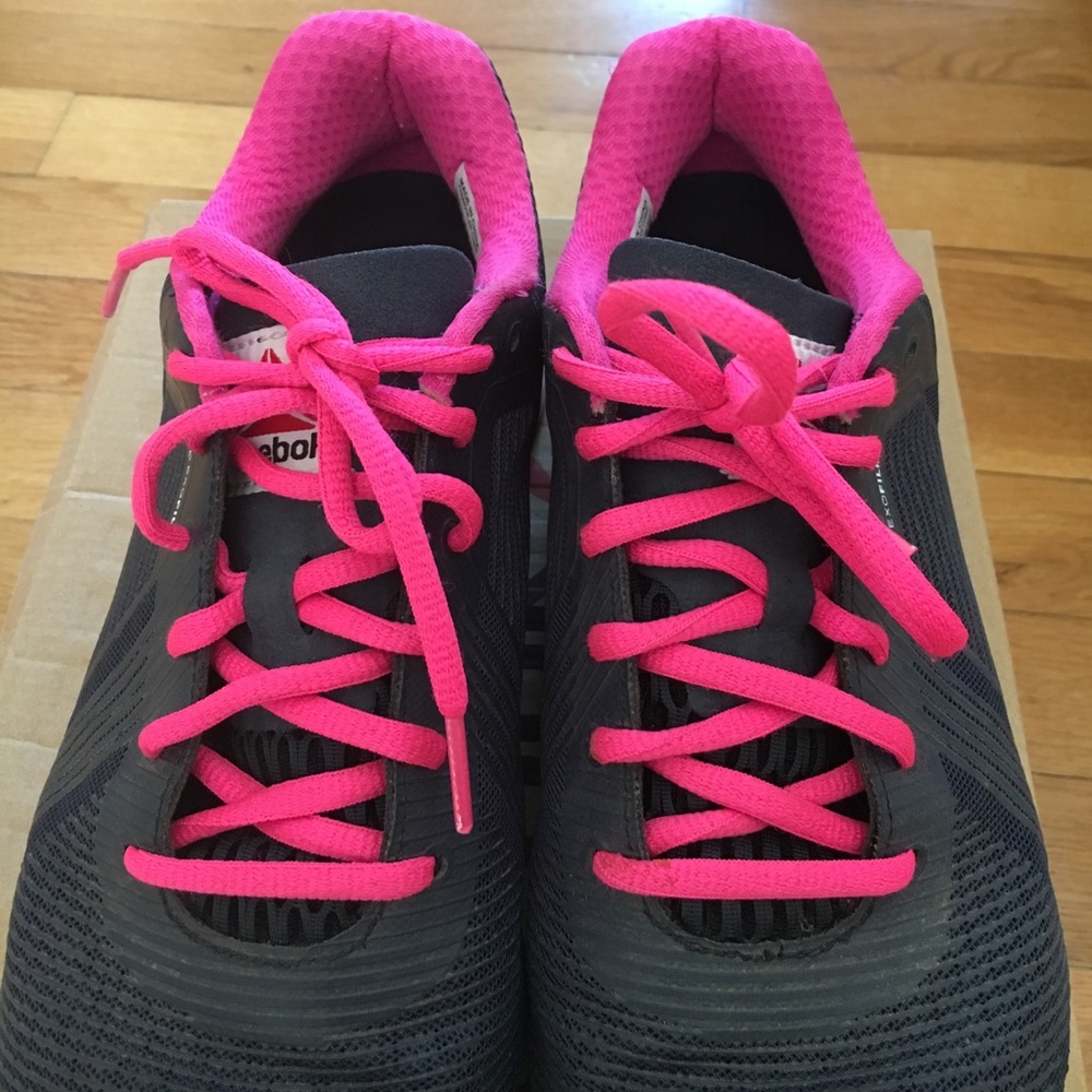 Reebok women's navy blue running sneakers