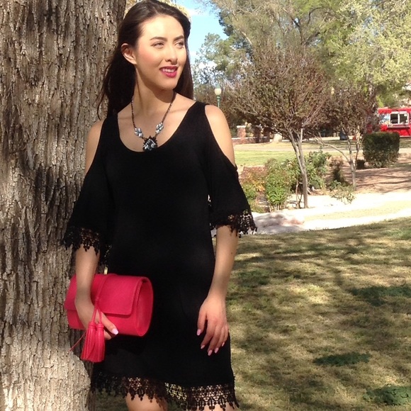 Cold Shoulder Dress - Picture 4 of 7