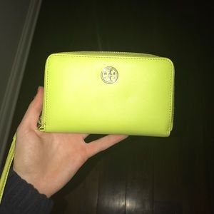 Tory burch wallet