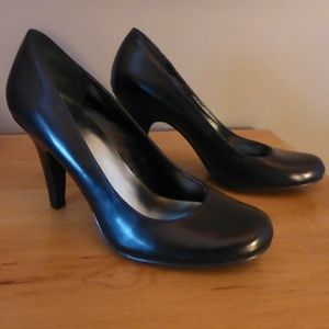 Style & Co black heels