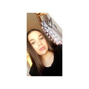 Meet your Posher, Leilani