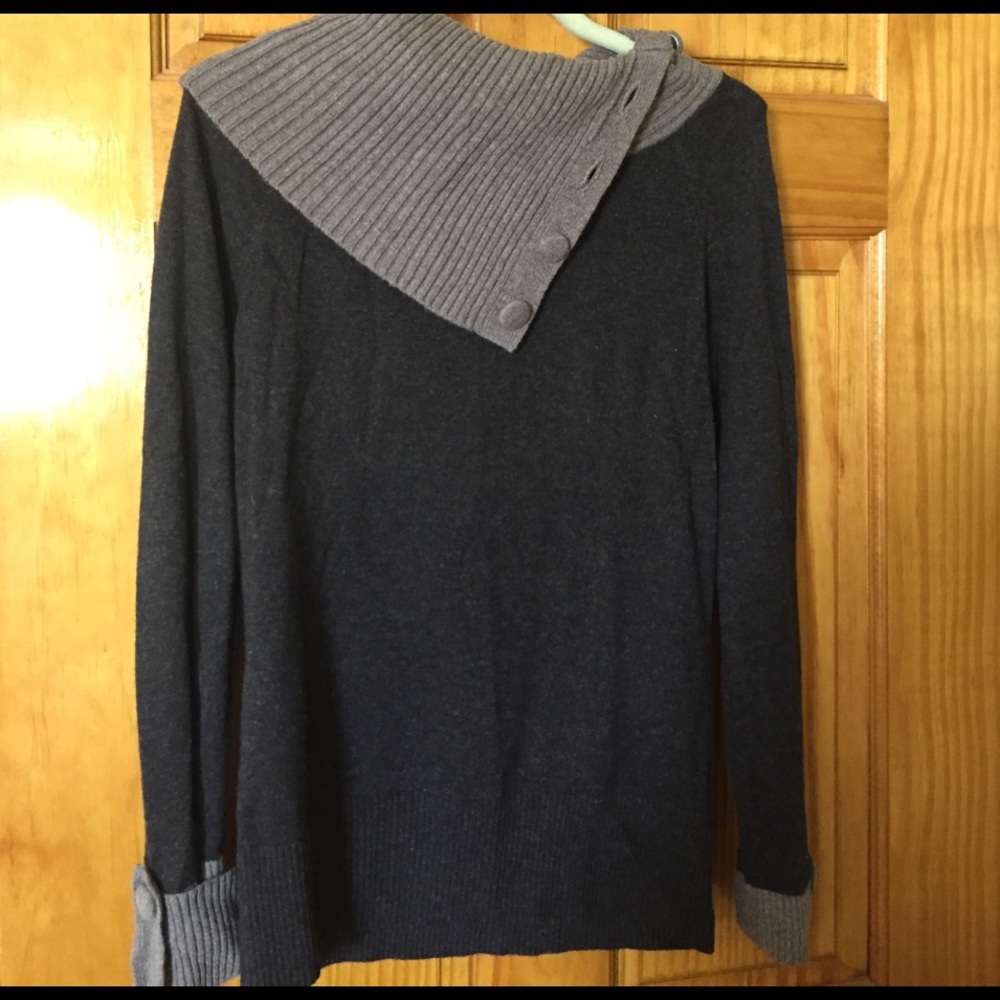 Banana Republic Luxury Cashmere Blend Sweater