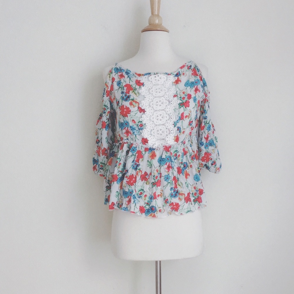 LOWEST ❗️Floral rayon off-shoulder top ivory - Picture 3 of 7