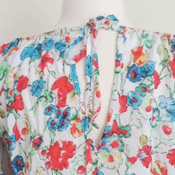 LOWEST ❗️Floral rayon off-shoulder top ivory - Picture 6 of 7