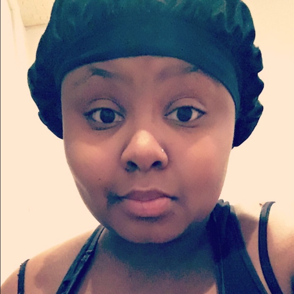 Meet your Posher, Dominique