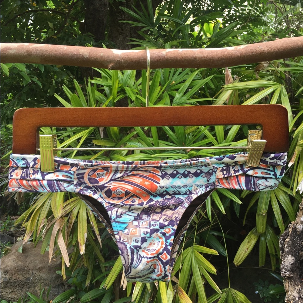 Pualani Skimpy Love Batik bikini bottom