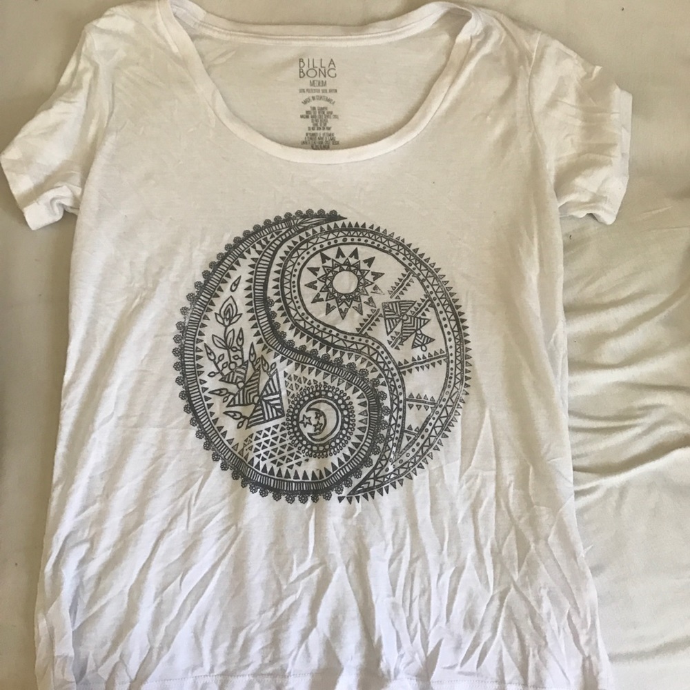 White tee