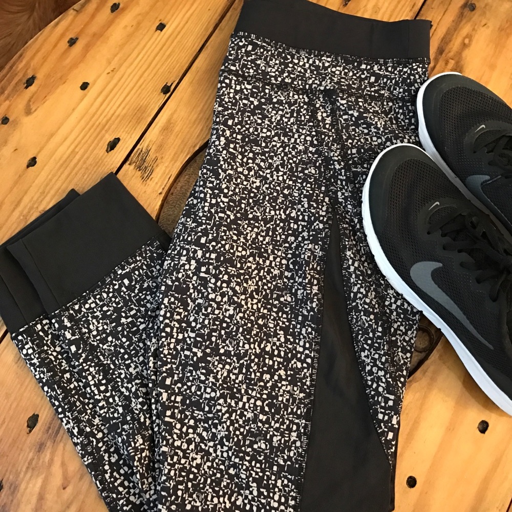 Lole Mesh insert leggings