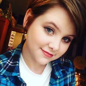 Meet your Posher, Dani