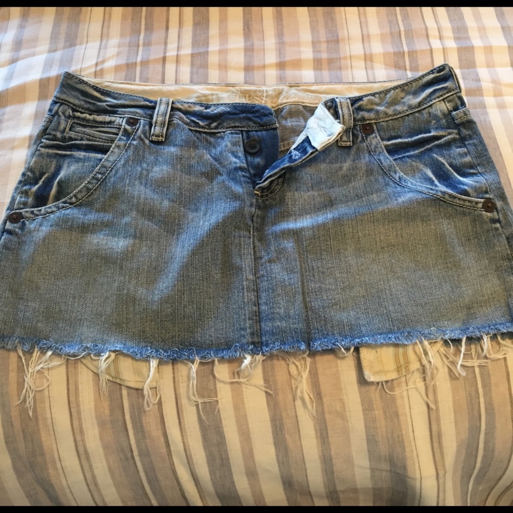 Guess skirt