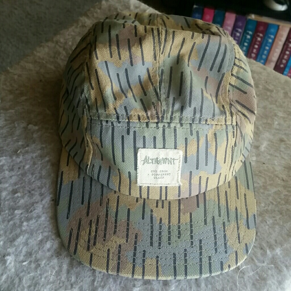 Cool 5-Panel Strapback Hat