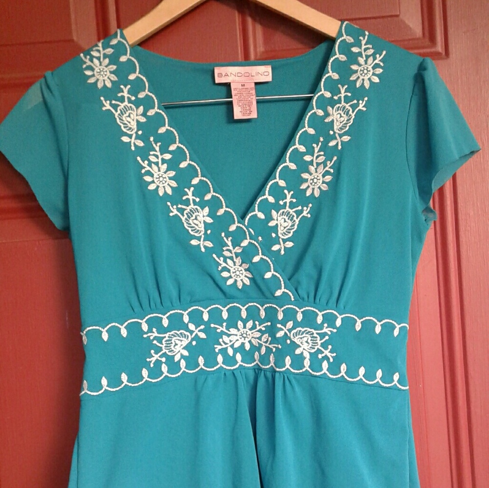 Bandolino Teal Floral Embroidered Top