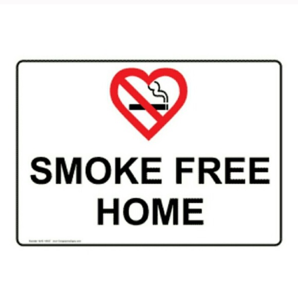 Meet your Posher, Becca - Picture 3 of 5