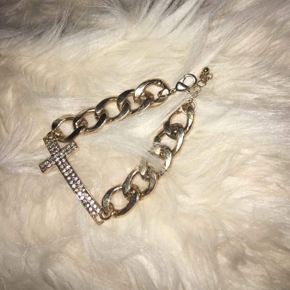 Cross hand bracelet 😊