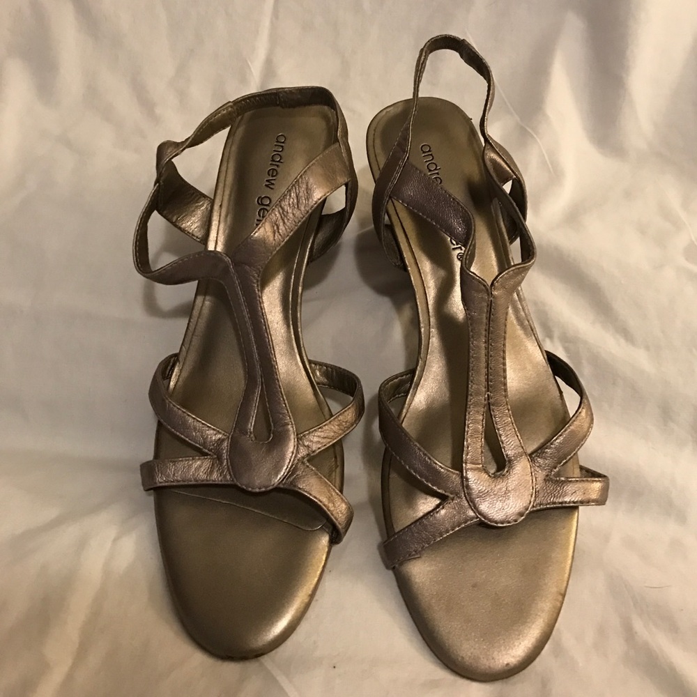 Andrew Geller Metallic Sandals Size 8