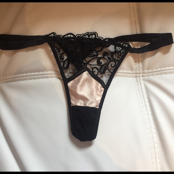 Black and cream lingerie - Picture 6 of 7