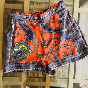 Gorgeous Nicole Miller Luxe Shorts