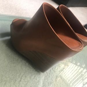 Jessica Simpson Platform mules