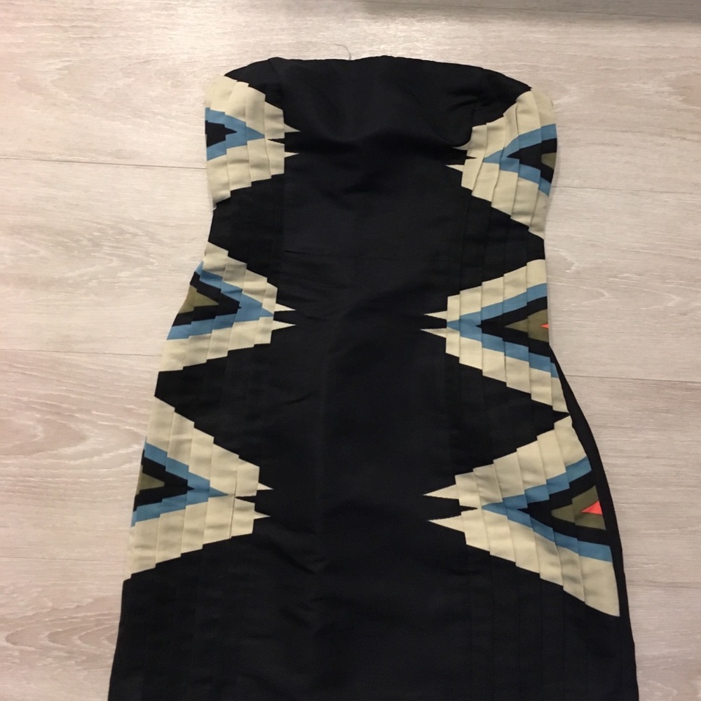 Short strapless dress