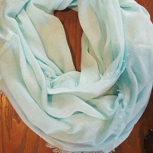 American Eagle infinity scarf FINAL PRICE!!!!