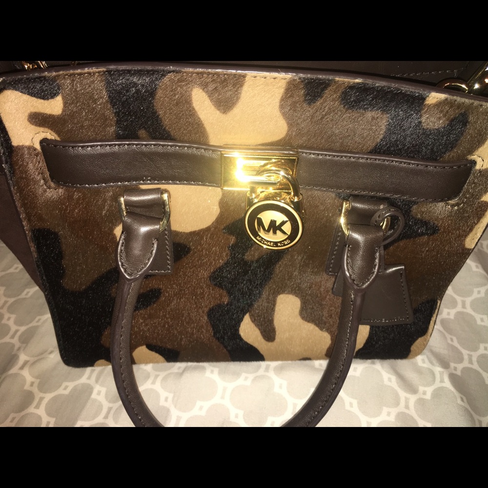 Michael Kors Hamilton Traveler Tote or crossbody