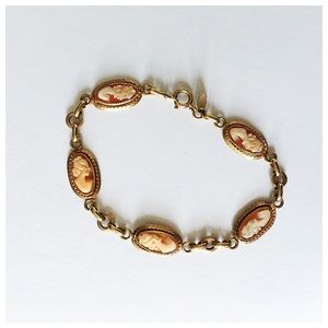 Vintage 14k Gold Cameo Bracelet