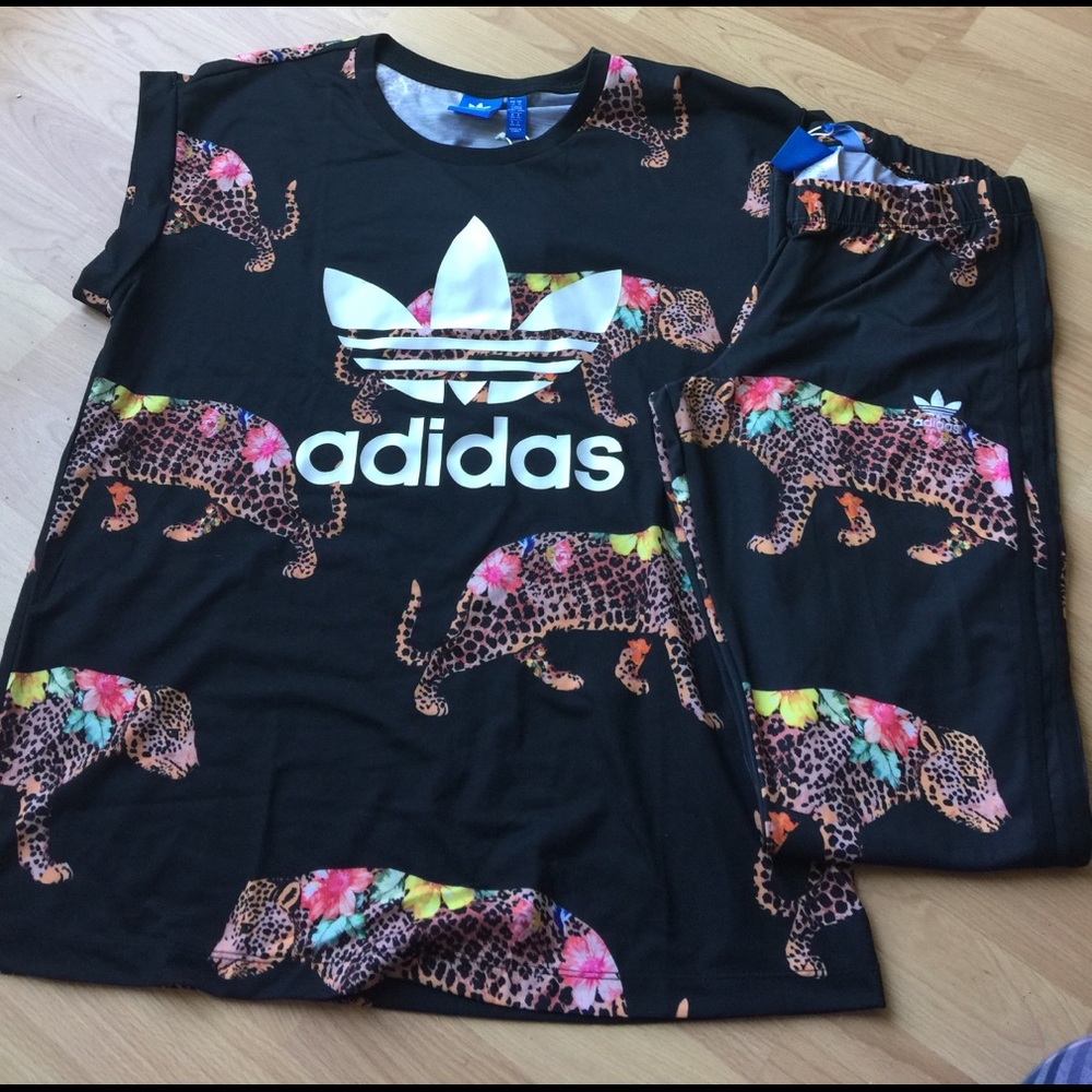 Adidas Oncada Tee & Leggings Set