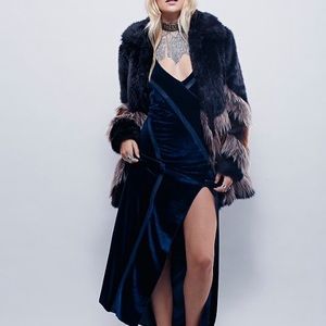 FP - Forest Green high slit velvet dress 😊✌🏾❤