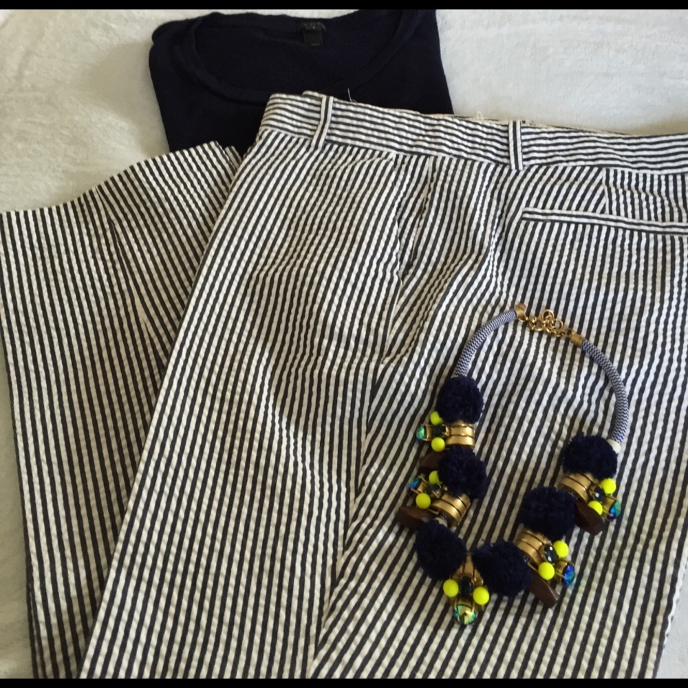 🆕 J. Crew navy seersucker Cafe Capris VGUC