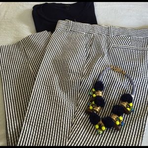 🆕 J. Crew navy seersucker Cafe Capris VGUC