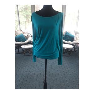 Teal top