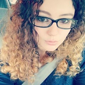 Meet your Posher, Carly