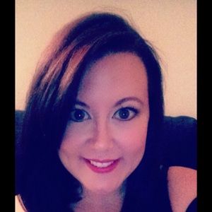 Meet your Posher, Leslie