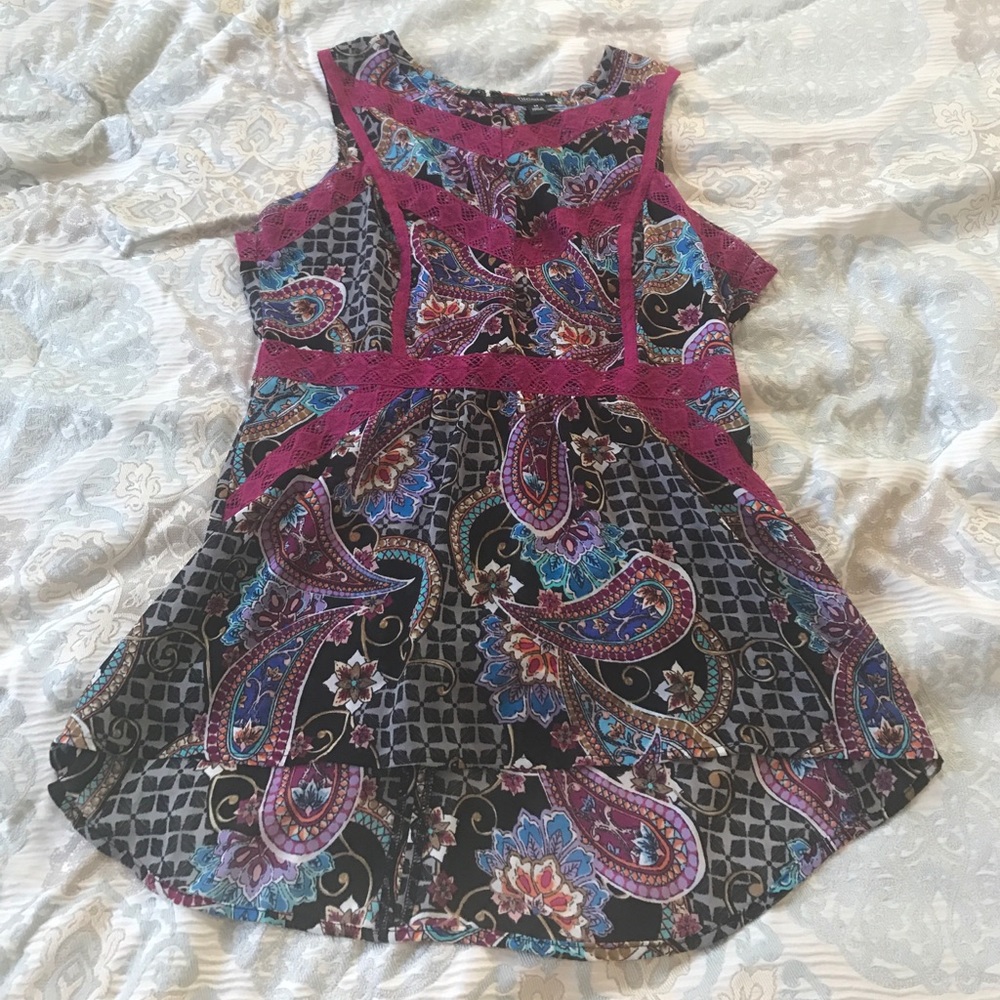 Nicole by Nicole Miller Sleeveless Top!