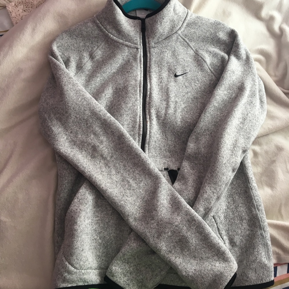 nike sweater