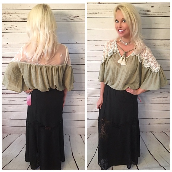 LAST 1💕Gorgeous lace detail maxi skirt! - Picture 3 of 3