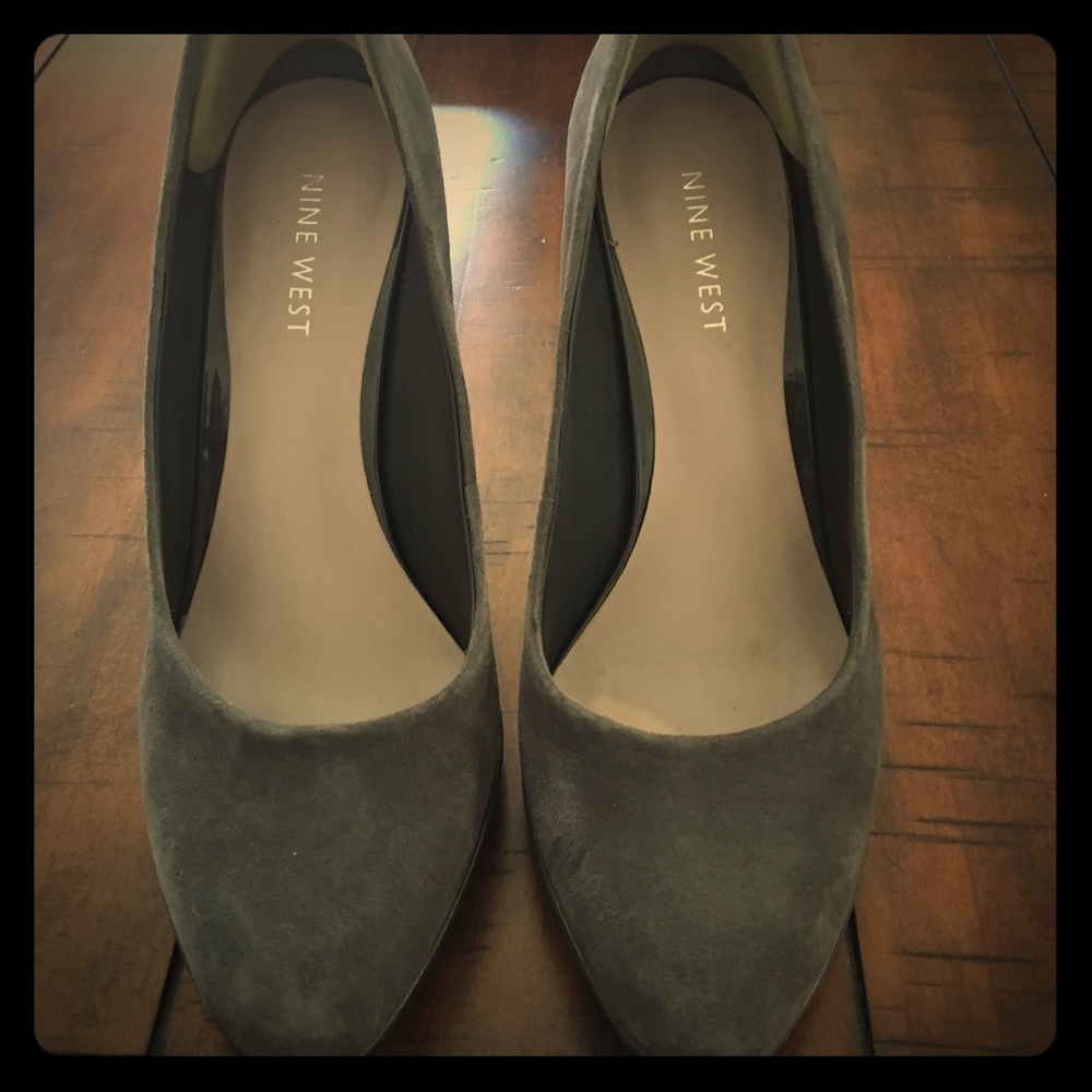 Nine West Gray Suede Heels