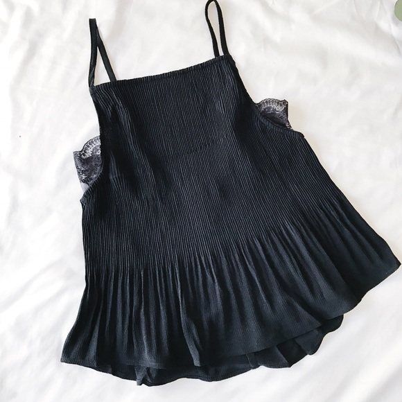 🌿Black Lace Tank🌿 - Picture 4 of 7