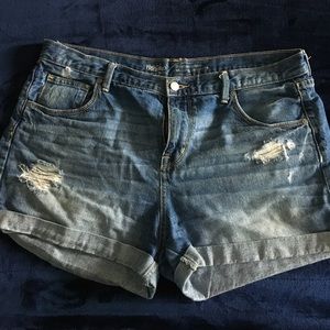 Mossimo Boyfriend Shorts