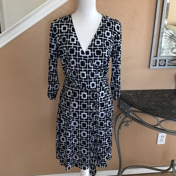 ALYX Dresses & Skirts - ✨Gorgeous Black & White Dress✨