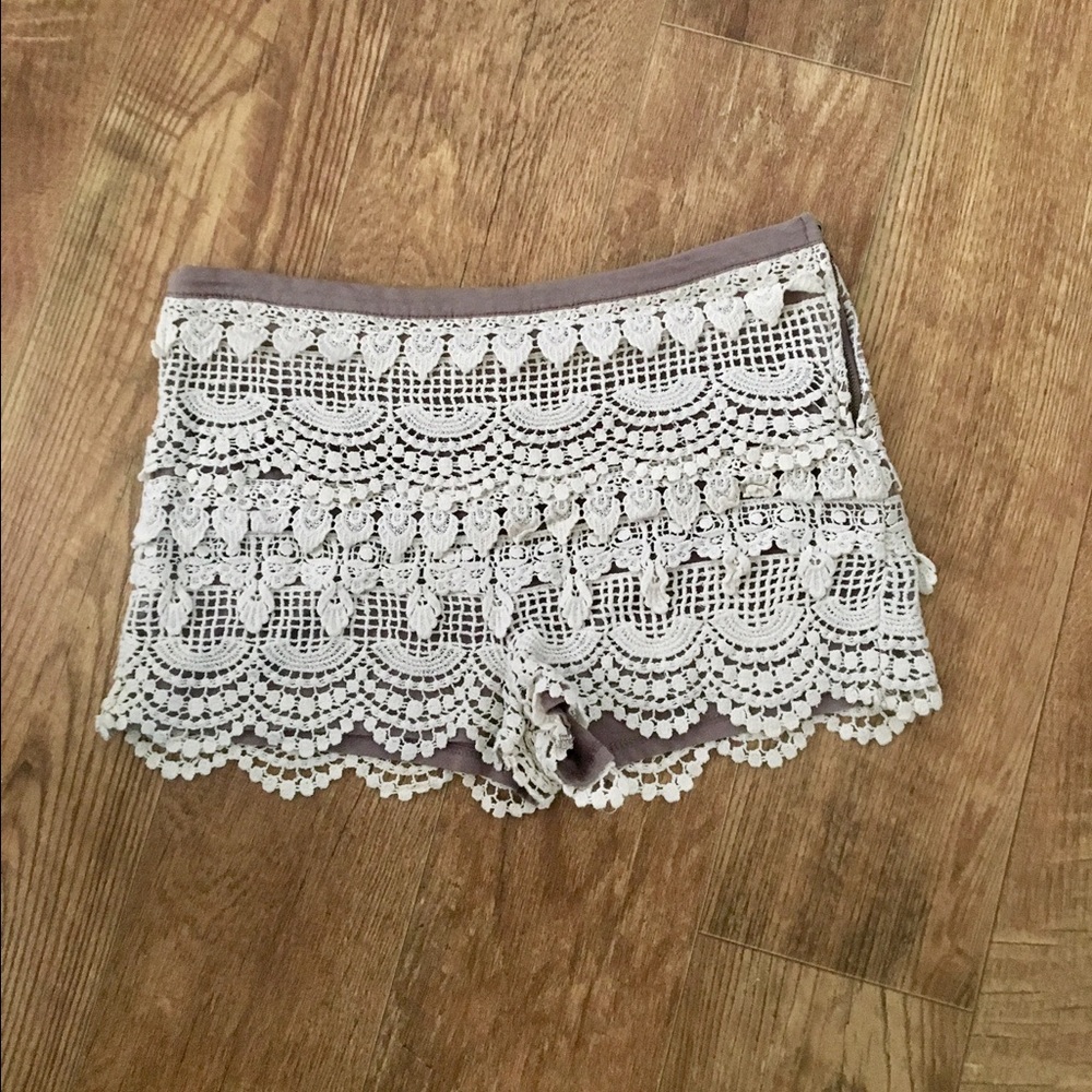 🍍Lush Crochet Shorts