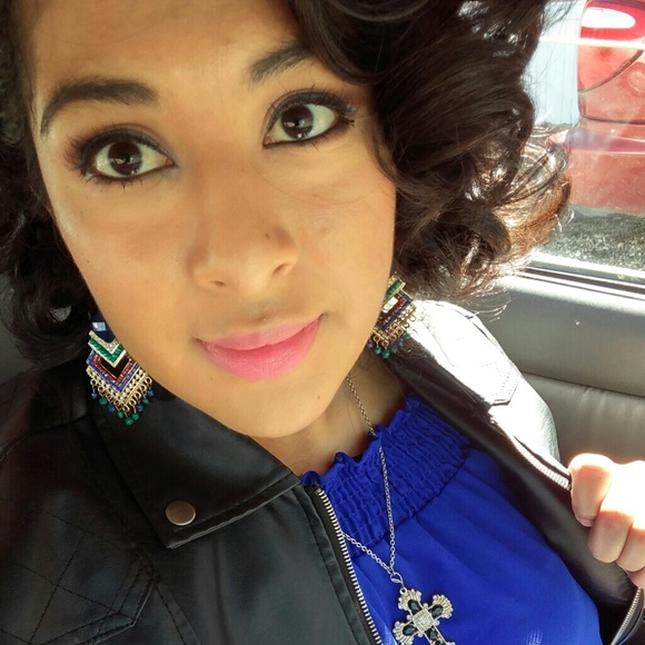 Meet your Posher, Daniela - Picture 1 of 1