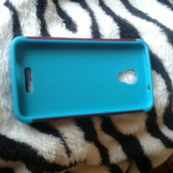 5.5" Alcatel phone - Picture 5 of 7