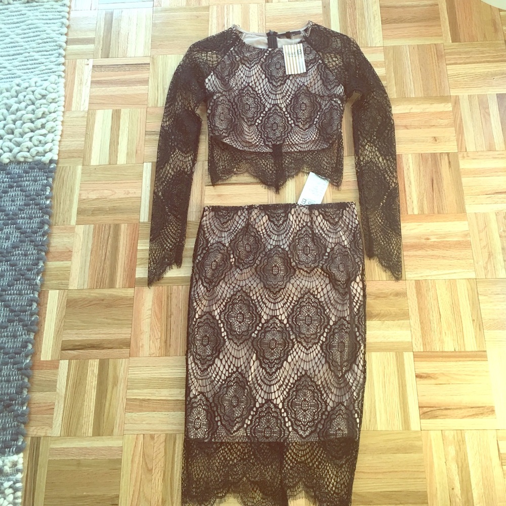 Boutique lace crop & skirt, never worn