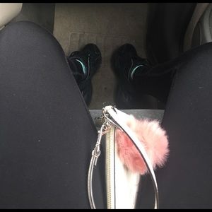 Meet your Posher, Ambrea