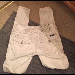 Miss Me white skinny jeans