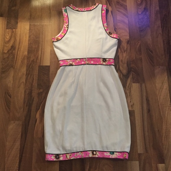 Dress - Picture 4 of 4