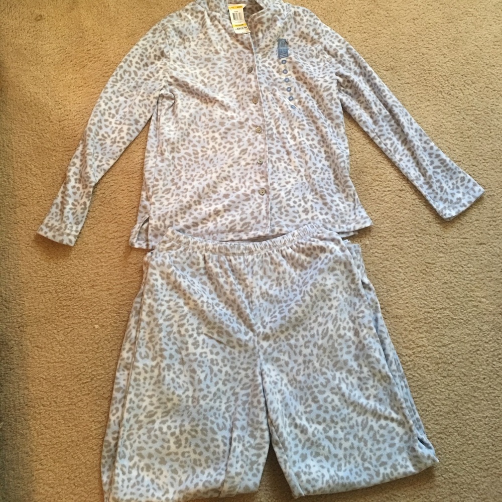 2 piece fleece pajama set🌺